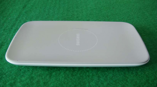 samsung_wireless_charger_qi_fcc_4-540x300