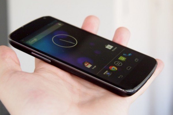 Google-Nexus-4-Review-front-angle-630x420
