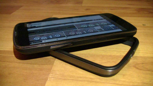 nexus 4 crack