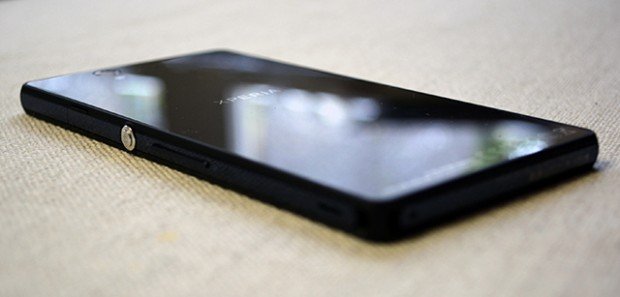xperia-z-hardware