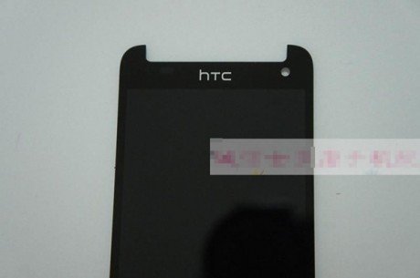 m_HTC-Butterfly-2-004