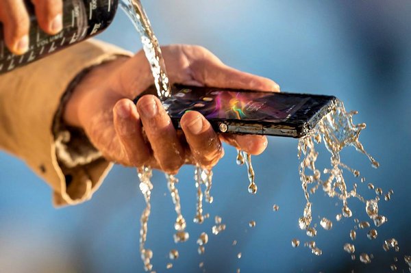 xperia-z-durability-water-resistance