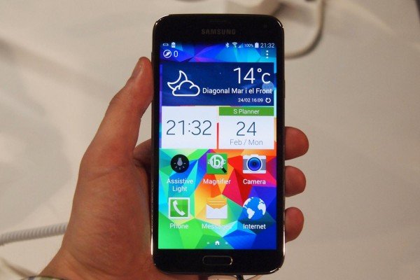 Samsung-Galaxy-S5-home-screen