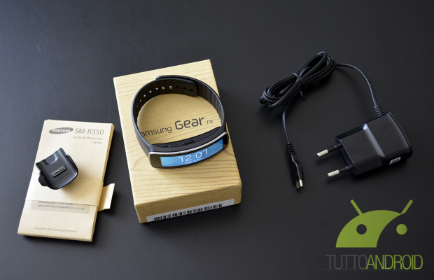 samsung-gear-fit-unboxing