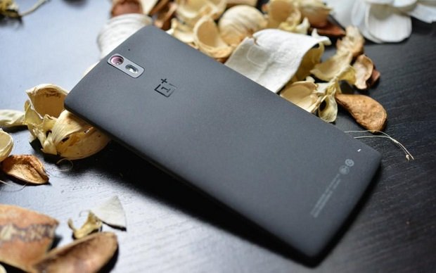 Oneplus one back 01 1024x6831
