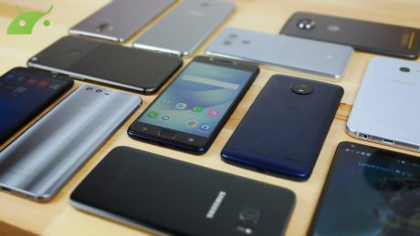 Smartphone Android di fascia media in offerta: Honor 8, Huawei P10, Lenovo Moto G5 Plus e tanti altri