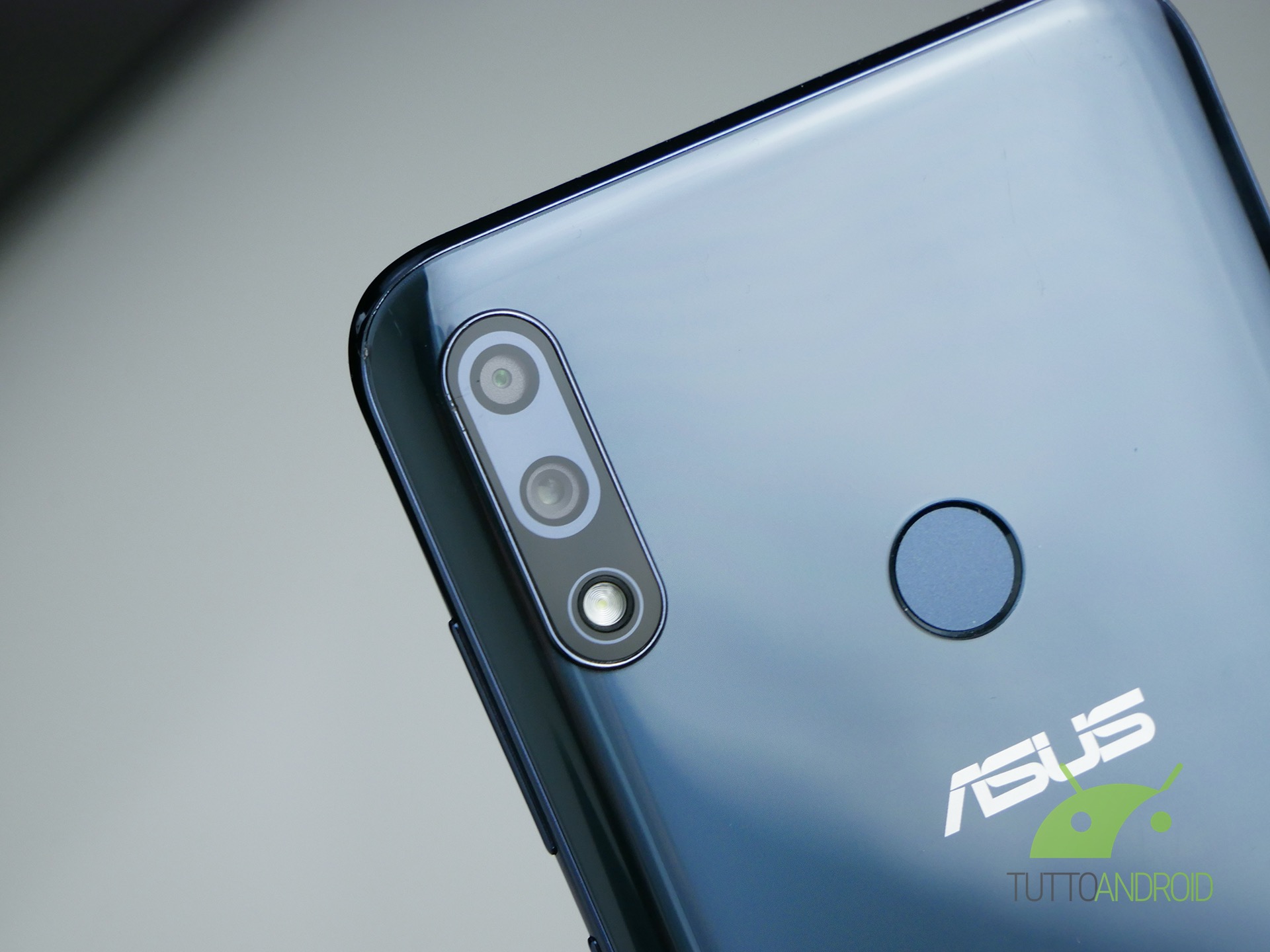 Zenfone max pro m2