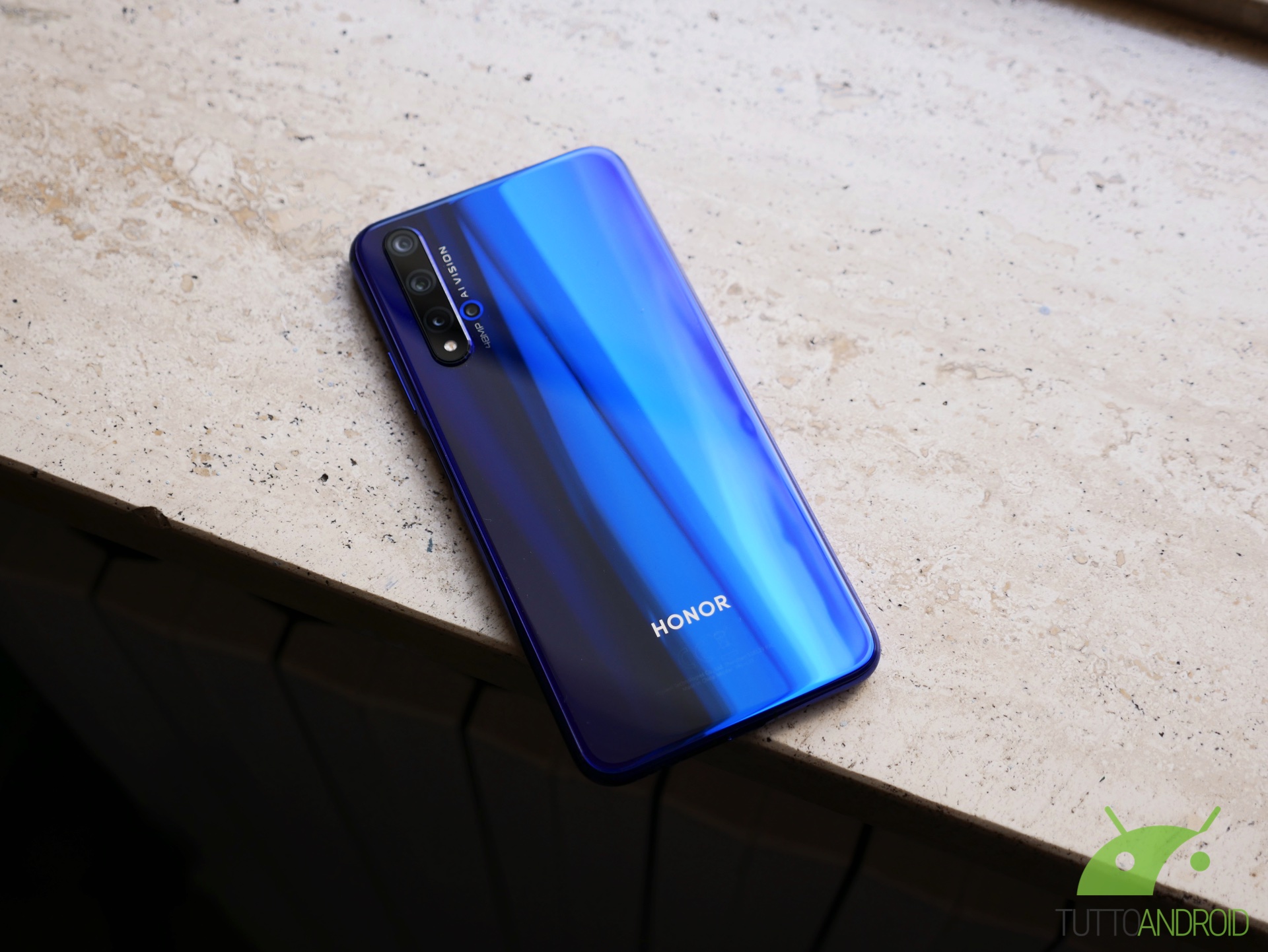 Honor 20 TTA 4
