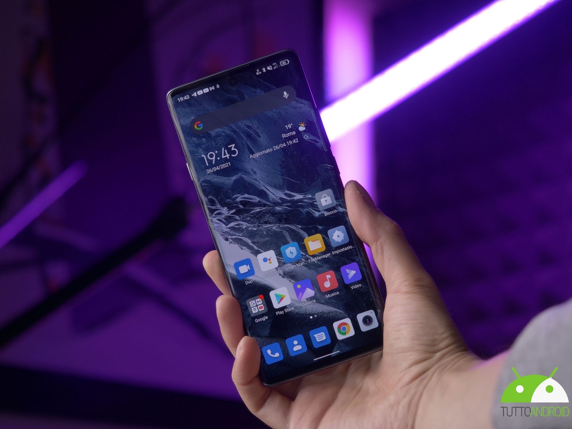 TCL-20-Pro-5G-tta-1