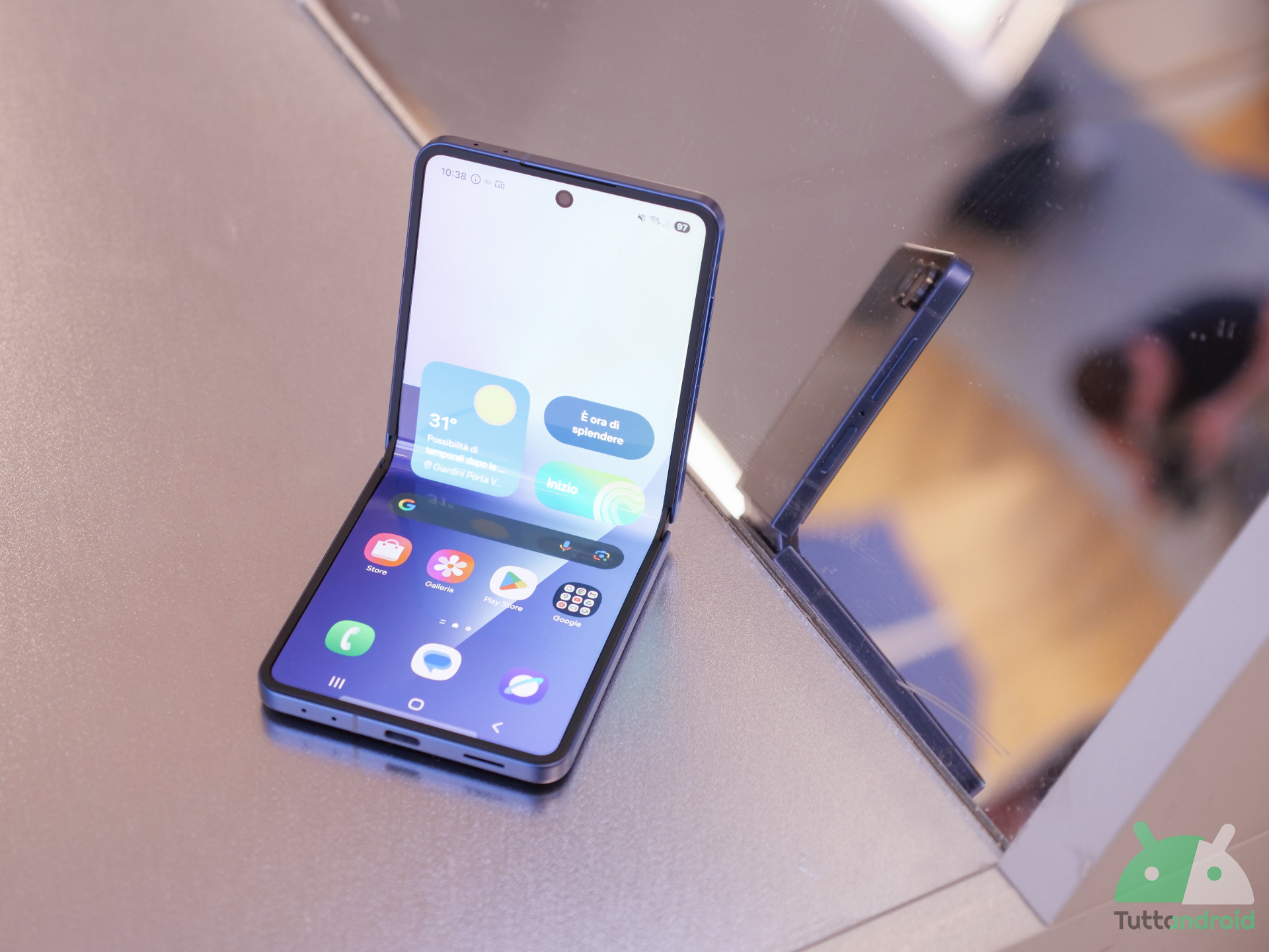 Altre succose anticipazioni per la One UI 8.5, tra schermata di blocco, icone e barra di stato