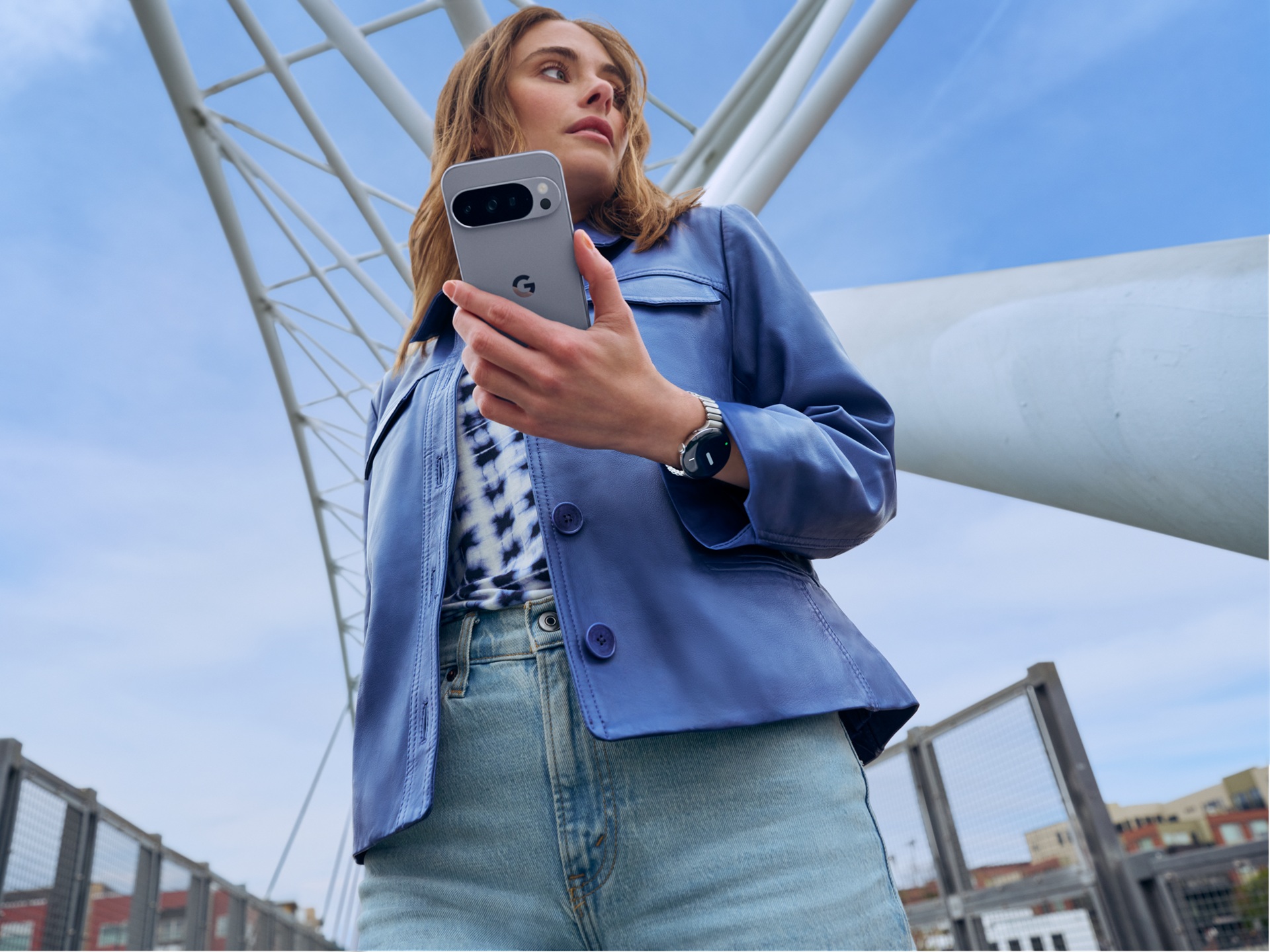 Google Pixel 10 Pro Lifestyle uff