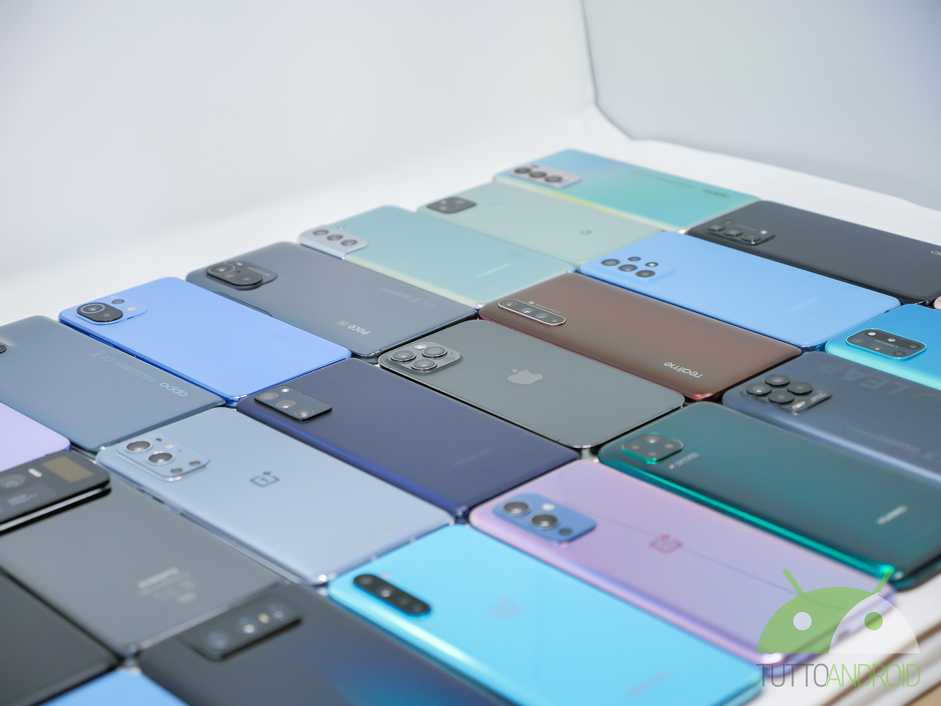 Tanti smartphone android 